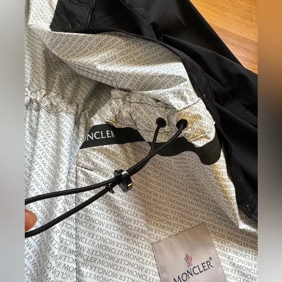 【Moncler】Sadalsud Nylon Drawstring Jacket Size M